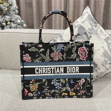 Dior book tote   Size: 36.5 * 28 *17.5 2025 new 