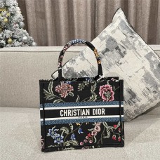 Dior book tote   Size: 26.5 * 21 * 14cm 2025 new 
