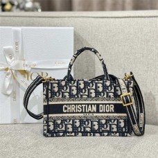 Dior book tote mini   Size: 21.5*13*7.5  2025 new 
