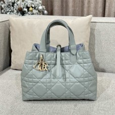 Dior Toujours   Size: 28.5x21.5x19CM 2025 new 