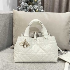 Dior Toujours   Size: 23x15x15CM 2025 new 