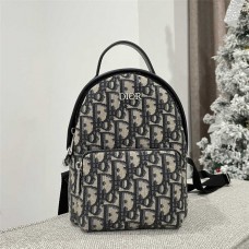 Dior backpack    Size: 24*16*10 2025 new 