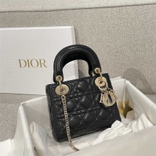 Dior Lady Dior   Size: 17 x 15 ×7cm 2025 new 