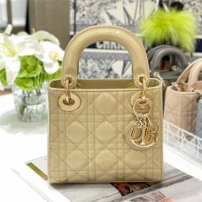 Dior Lady Dior   Size: 17 x 15 ×7cm 2025 new 