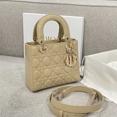 Dior Lady Dior   Size: 20*17*8cm 2025 new 