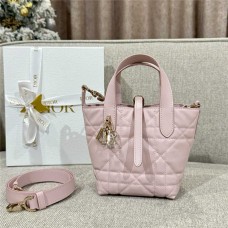 Dior Toujours Mini   Size: 13× 15 x 12 cm  2025 new 