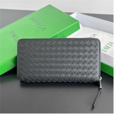 Bottega Venate wallet  new 