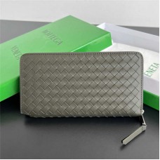 Bottega Venate wallet  new 