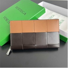 Bottega Venate wallet  new 