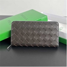 Bottega Venate wallet  new 
