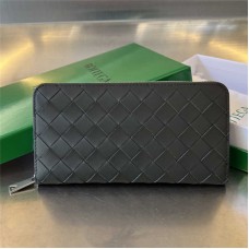Bottega Venate wallet  new 