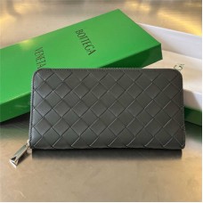 Bottega Venate wallet  new 