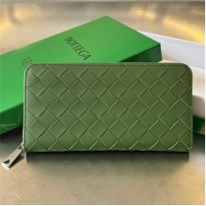 Bottega Venate wallet  new 