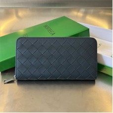 Bottega Venate wallet  new 