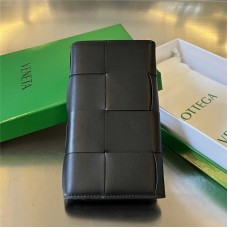 Bottega Venate wallet  new 