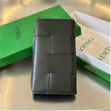 Bottega Venate wallet  new 