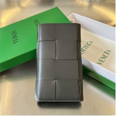 Bottega Venate wallet  new 