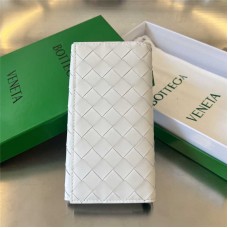Bottega Venate wallet  new 
