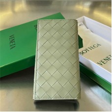 Bottega Venate wallet  new 