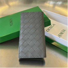 Bottega Venate wallet  new 
