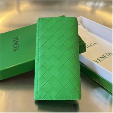 Bottega Venate wallet  new 