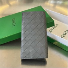 Bottega Venate wallet  new 