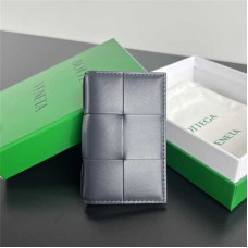 Bottega Venate wallet  new 