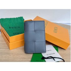 Bottega Venate wallet  new 