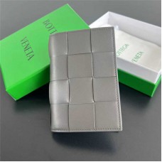 Bottega Venate wallet  new 