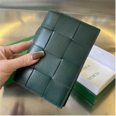 Bottega Venate wallet  new 