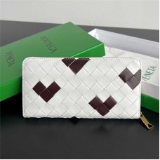 Bottega Venate wallet  new 