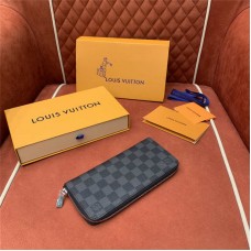 Louis Vuitton wallet  new 