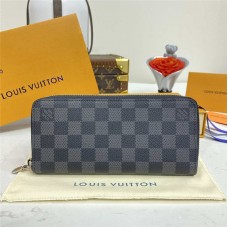 Louis Vuitton wallet  new 