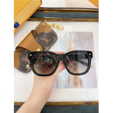 Louis Vuitton Sunglasses new 