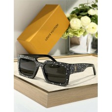 Louis Vuitton Sunglasses new 
