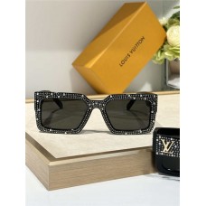 Louis Vuitton Sunglasses new 