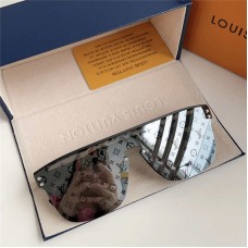 Louis Vuitton Sunglasses new 