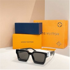 Louis Vuitton Sunglasses new 