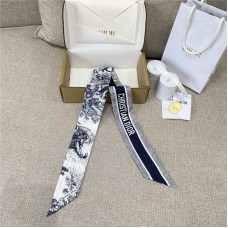 Scarf  new 