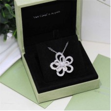 VCA Van Cleef & Arpels Jewelry new 