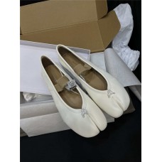 Kari factory shoes Size 34-41 new 