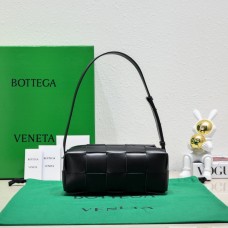 BV  BRICK CASSETTE Small 23.5 Black All Leather Style: 9305 Size: 23.5x10x10cm Full Leather