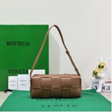 BV  BRICK CASSETTE Small 23.5 Brown All Leather Style: 9305 Size: 23.5x10x10cm Full Leather
