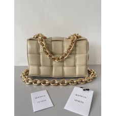 BOTTEGA VENETA Cassette Chain Padded Cassette Light Yellow Gold Buckle Medium 26 Size: 26x18x6cm Full Leather