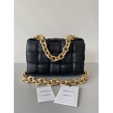BV  Cassette Chain Padded Cassette Black Gold Buckle Medium 26 Size: 26x18x6cm Full Leather