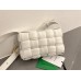 BV  Cassette 19 Medium White 19x12x5cm Full Leather