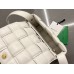 BV  Cassette 19 Medium White 19x12x5cm Full Leather