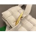 BV  Cassette 19 Medium White 19x12x5cm Full Leather