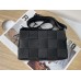 BV  Cassette 25 Medium New Black 25x15x5cm Full Leather