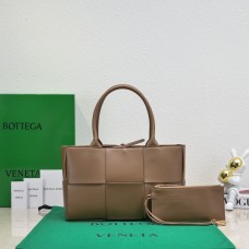 BOTTEGA VENETA Calf leather Slip tote Small Mini 25cm 